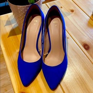 My royal blue heels 💕